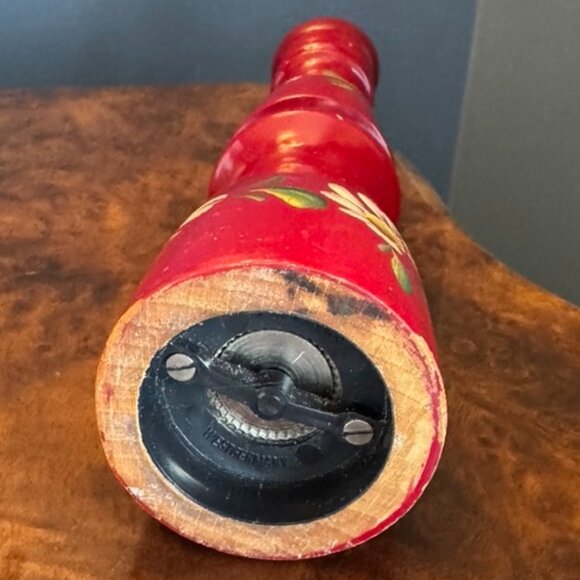 Vintage Zassenhaus Red Floral Pepper Mill - Picture 9 of 11
